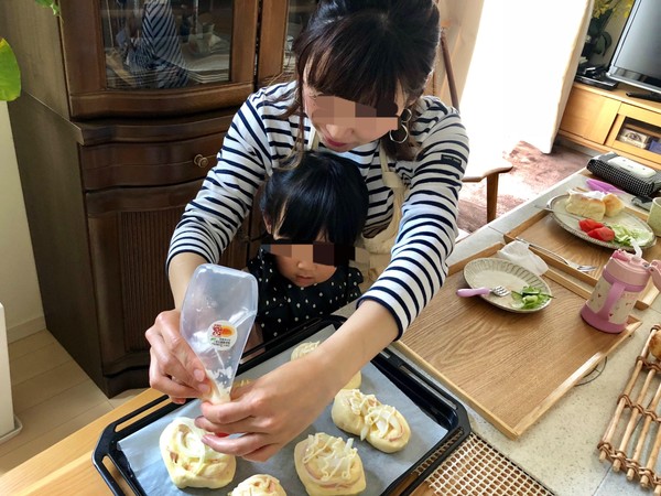 2歳児さんとママ。
小さなお子さんも参加出来ます。