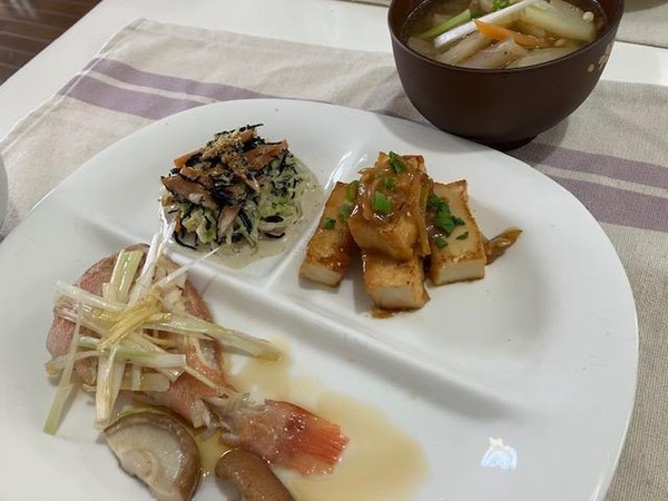 糖尿病コース2回目は「赤魚香味蒸し」バランスよく整いました。