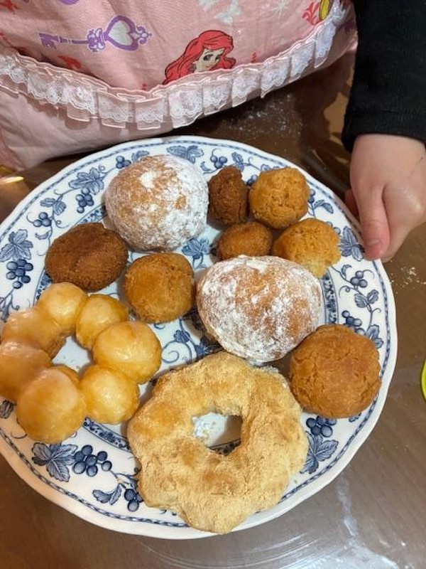 もちもちポンデリングとサーターアンダギー、クリームドーナツ