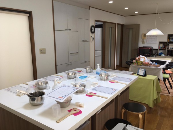 教室として使うLDは約16畳。他に約5畳のキッチン。