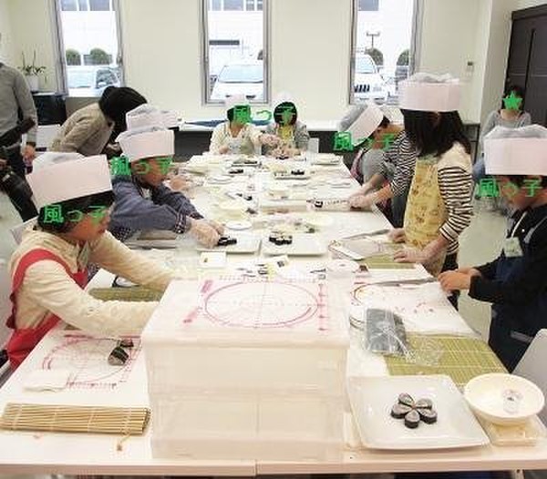 新聞社の子供記者たちと体験講座