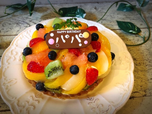 お誕生日ケーキにはプレートもご用意できます。