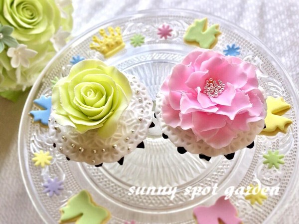 講師作成。お花を作って食べる喜び、たまりませんよ♪
