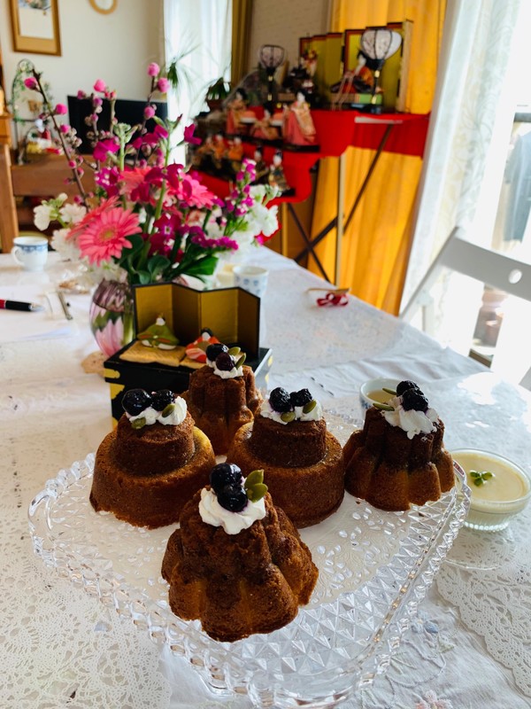 生徒さんへの誕生日プレゼントに、手作りケーキ！