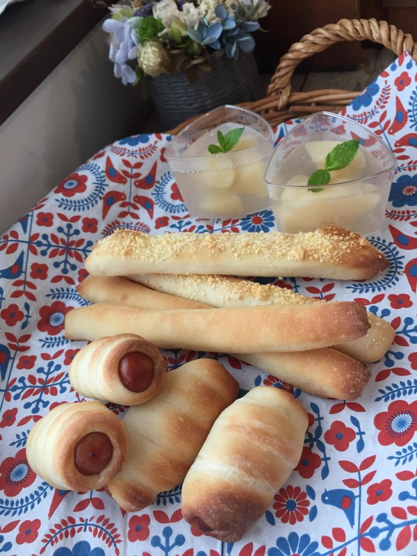 夏休み子どもパン教室。一人分のお写真です(^_^)