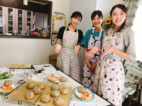 １つ目のパン焼き上がりー