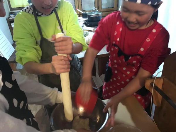 ジュニアキッチン
柏餅作り