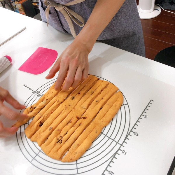 トマト生地です