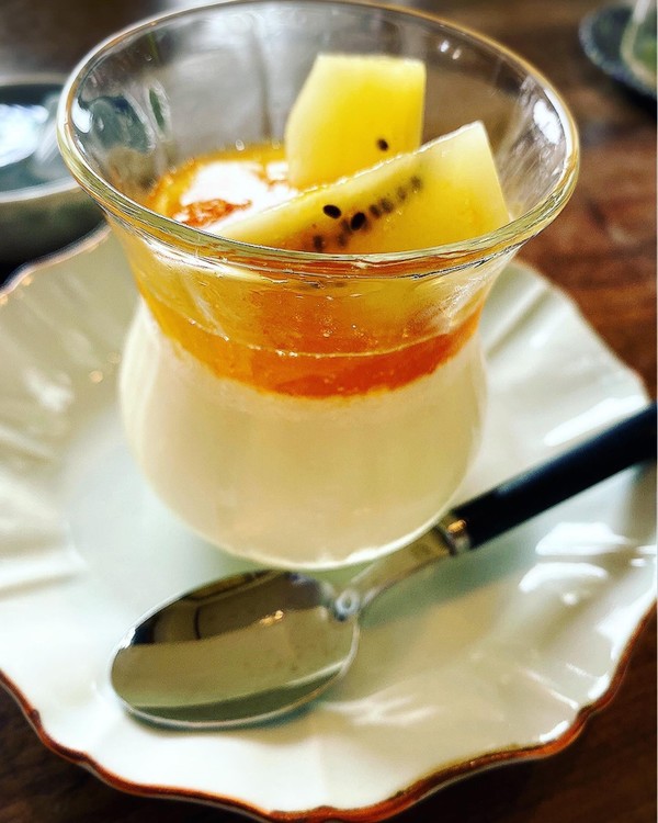 夏の中華御膳レッスン
杏仁豆腐に自家製梅ジャムソース