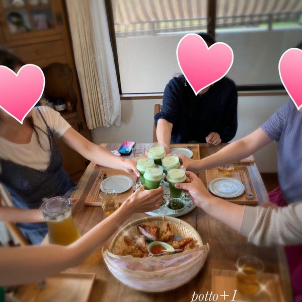 「台湾茶会」
パイナップルジュース🍍で乾杯