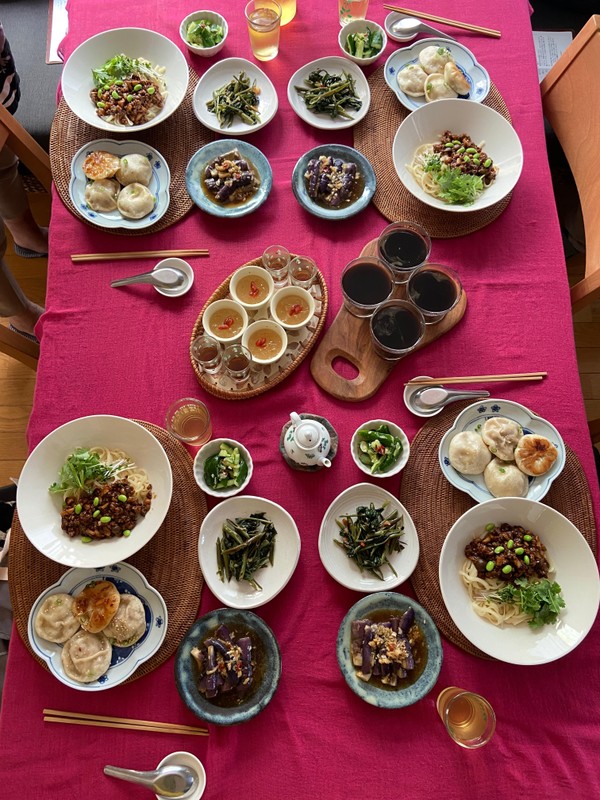 シリーズ③焼き小籠包、ジャージャー麺など。