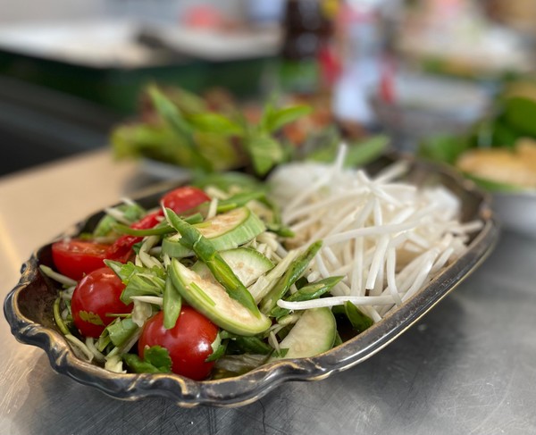 ソムタムスア
米麺と青パパイヤサラダ

