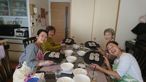 出来上がると皆さん笑顔に