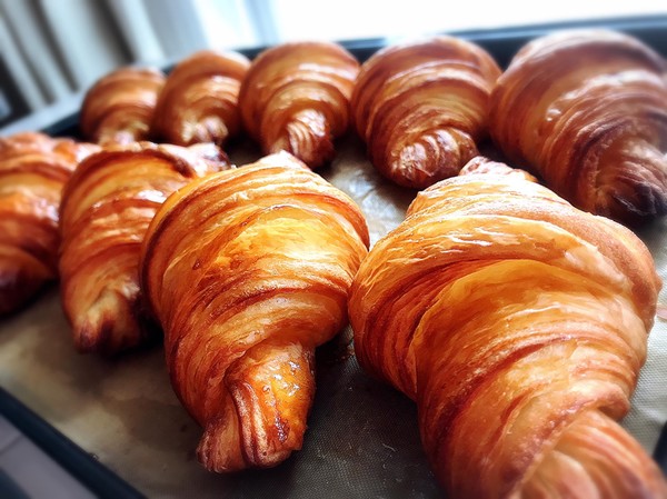 バターを織り込んで、手作りクロワッサン🥐