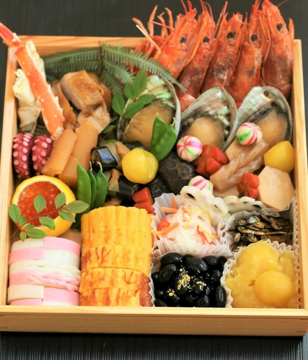 一度は挑戦したい特製おせち料理♡あわびが柔らかくて美味しい～