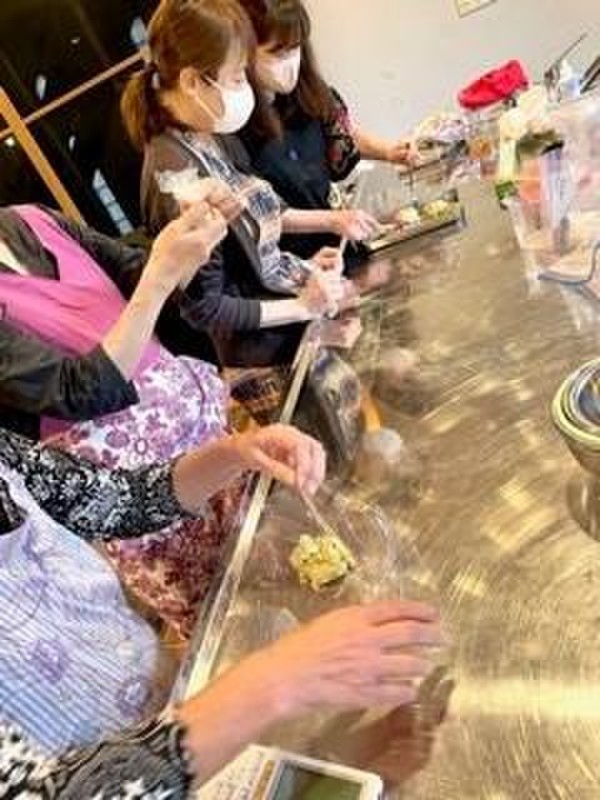 生徒さんと一緒に作ります