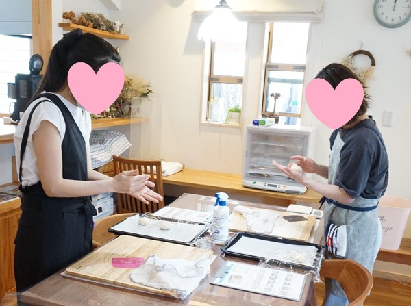 少人数制のレッスンを行っています。
