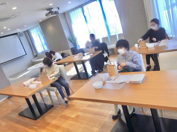 広々としたスペースでアットホームに開催しています