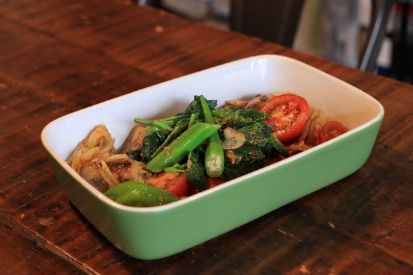 地野菜のホットサラダ。焼く、煮る、揚げるをヒトサラへ。