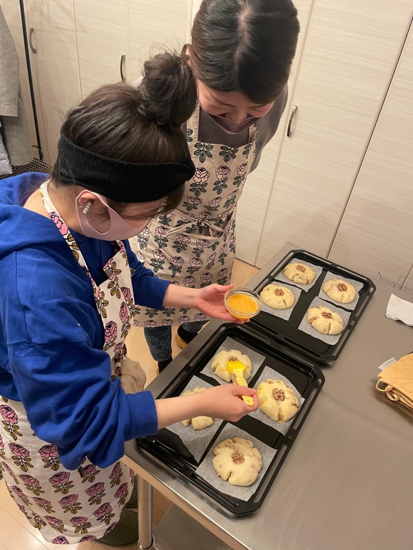 はじめてのパン作り、くるみパンを作っていただきました♪