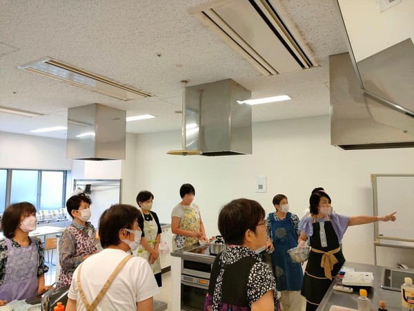 調理だけじゃない。栄養についてもしっかり勉強します。