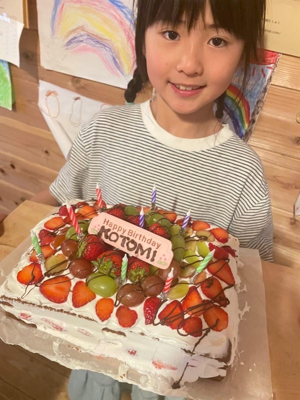 私のお誕生日ケーキ、自分で作れたよ💛