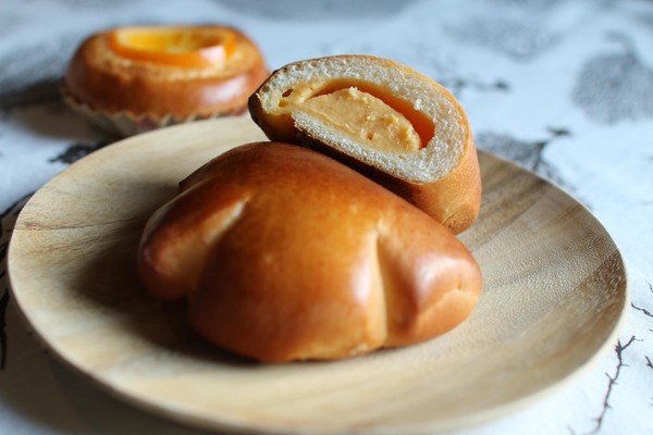 クリームパン