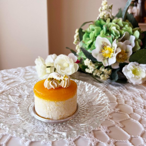 生徒さん作・パッションフルーツのチーズケーキです♪かわいい♪