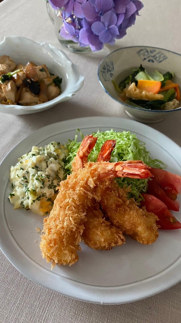 エビフライ、煮びたし、炒り豆腐
