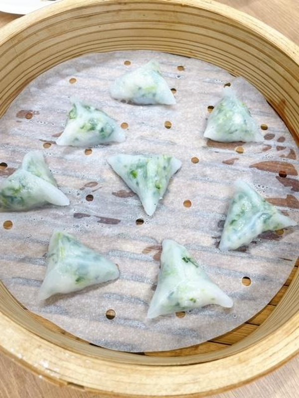 貝柱と豆苗の翡翠餃子