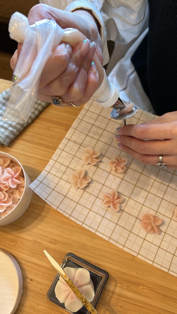 春の桜あんこ花絞り&桜練り切りレッスン