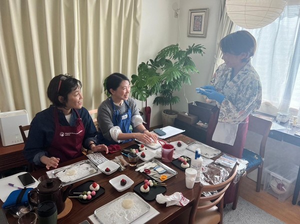 フルーツ大福ともち菓子