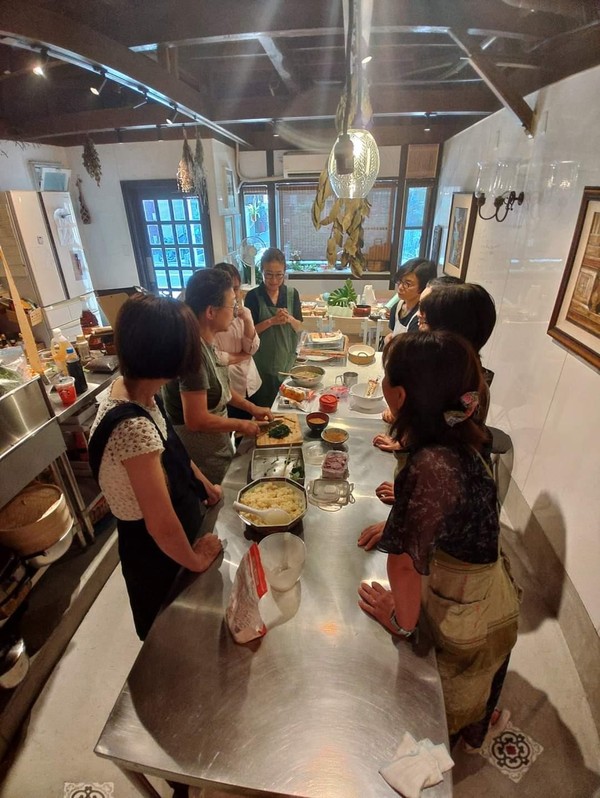基本6名様までですが、特別に8名もあり。