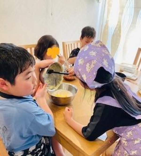 最大でも4人の少人数レッスン。協力して身につく社会性。