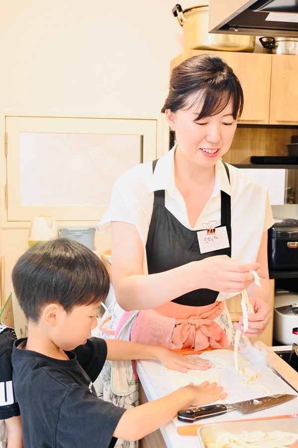 親子レッスンでうどん作り