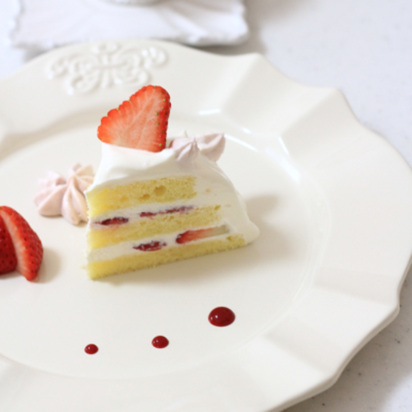 イチゴのドームケーキ♪