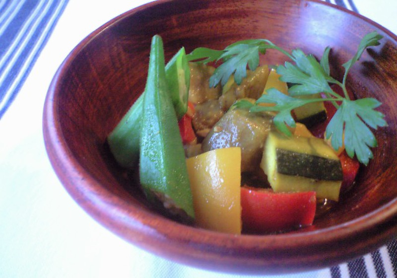 夏野菜のポリネシアンカレーマリネ
