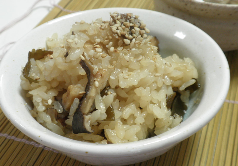 超簡単　干ししいたけご飯。