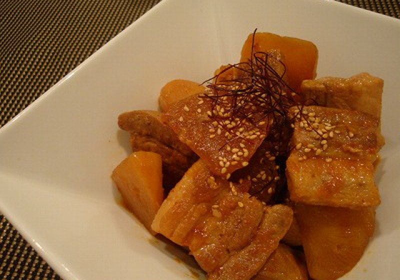 豚バラ肉と大根のコチュジャン煮