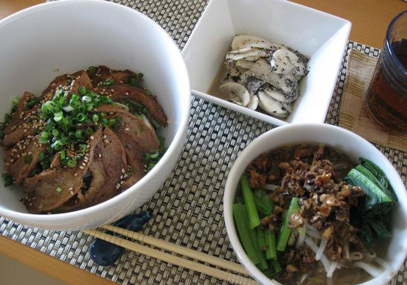 車麩の焼肉丼風