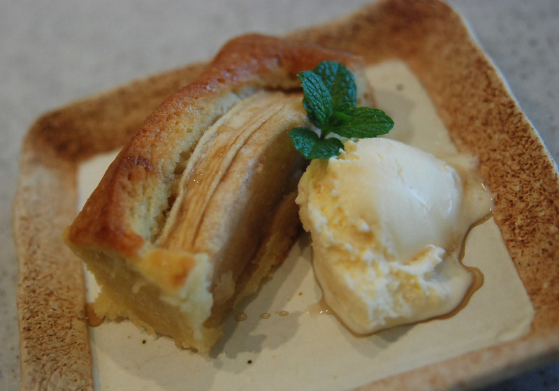 りんごのザクザクケーキ