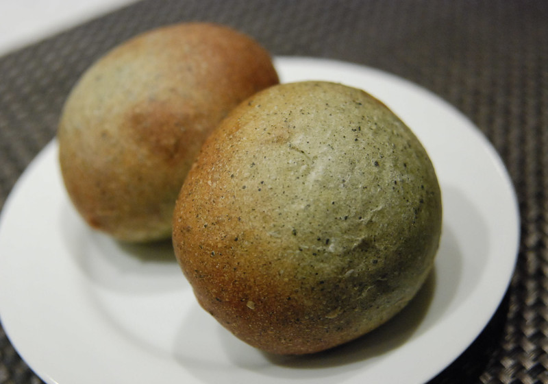 まんまるよもぎパン