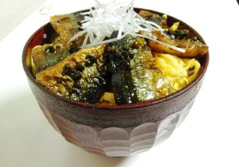 さんまの蒲焼き丼