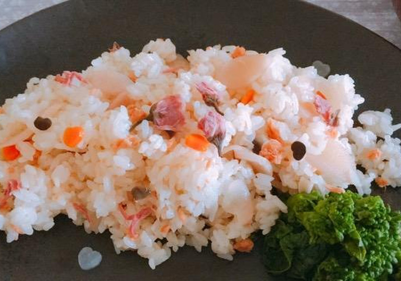 桜の花びらちらし