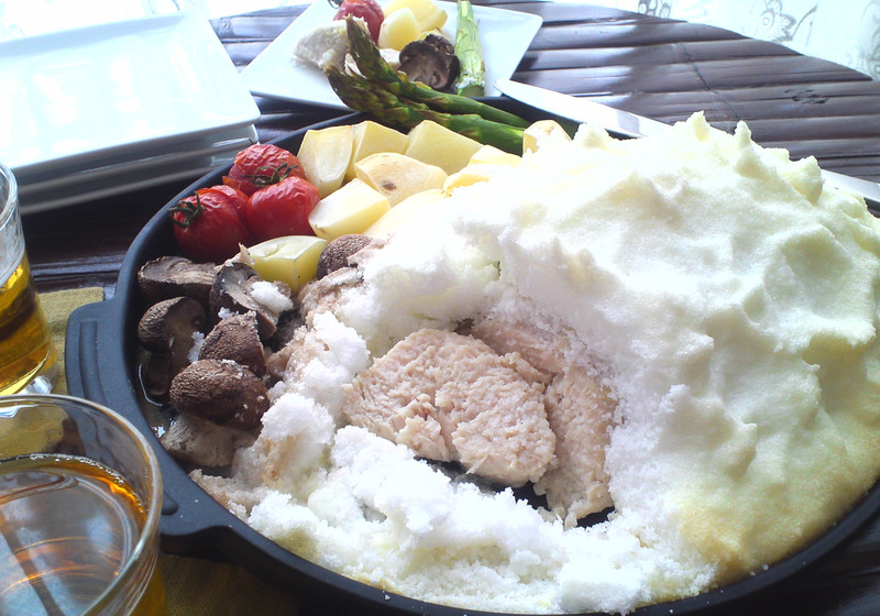 “和の豊塩”の鶏塩釜焼き