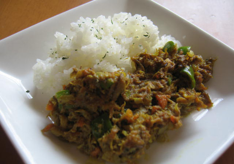サバ缶のドライカレー