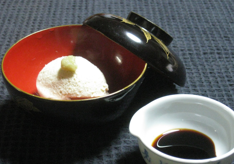 里芋豆腐　豆乳仕立て