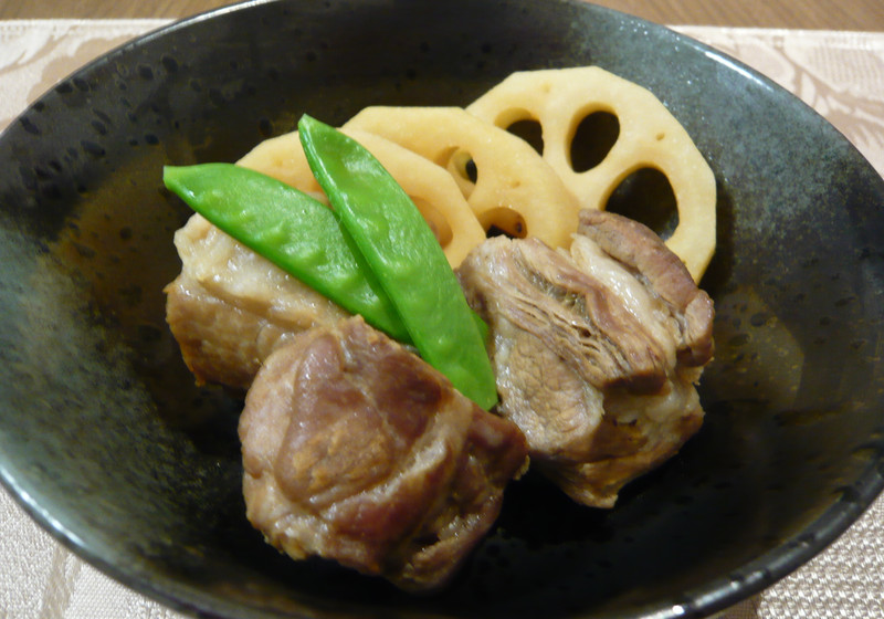 豚バラ肉とレンコンのオレンジ煮