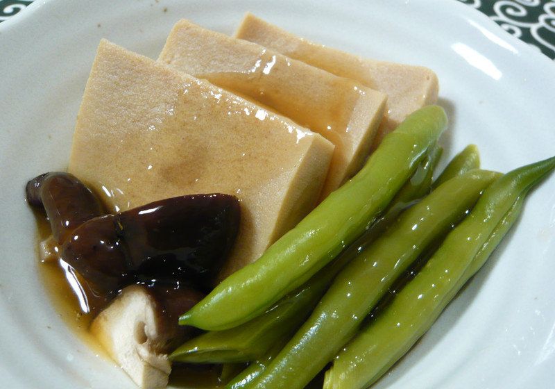 高野豆腐とインゲンのしょう油あんかけ