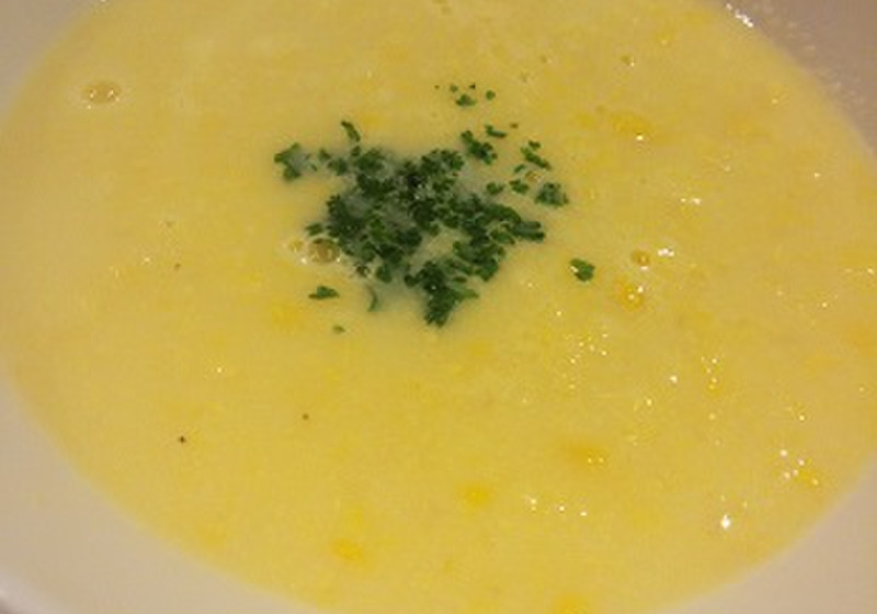 丸ごとトウモロコシのスープ